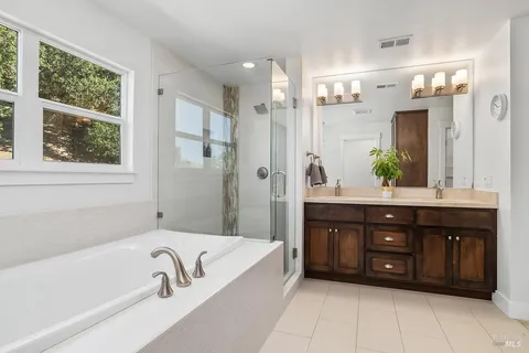 $1,849,000 | 11 Zandra Place, Novato, CA 94945