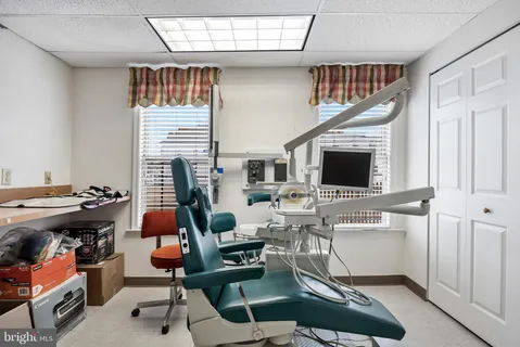 $298,000 | 24 West Broad Street, Paulsboro, NJ 08066