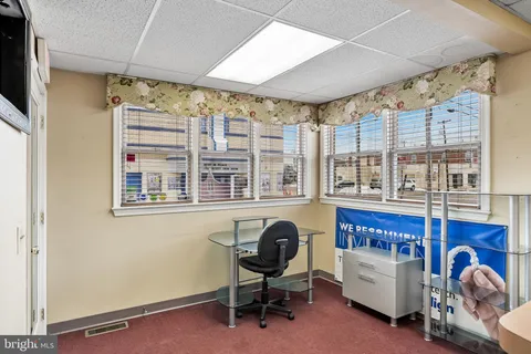 $298,000 | 24 West Broad Street, Paulsboro, NJ 08066