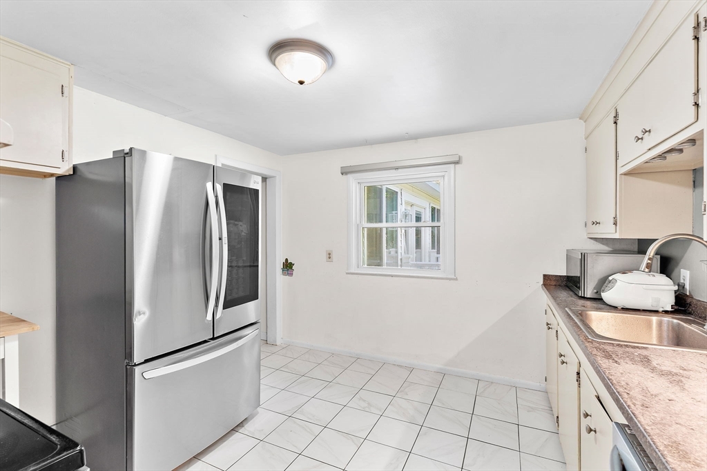 75 Proctor Road Chelmsford, MA 01824 - Photo 7 of 34