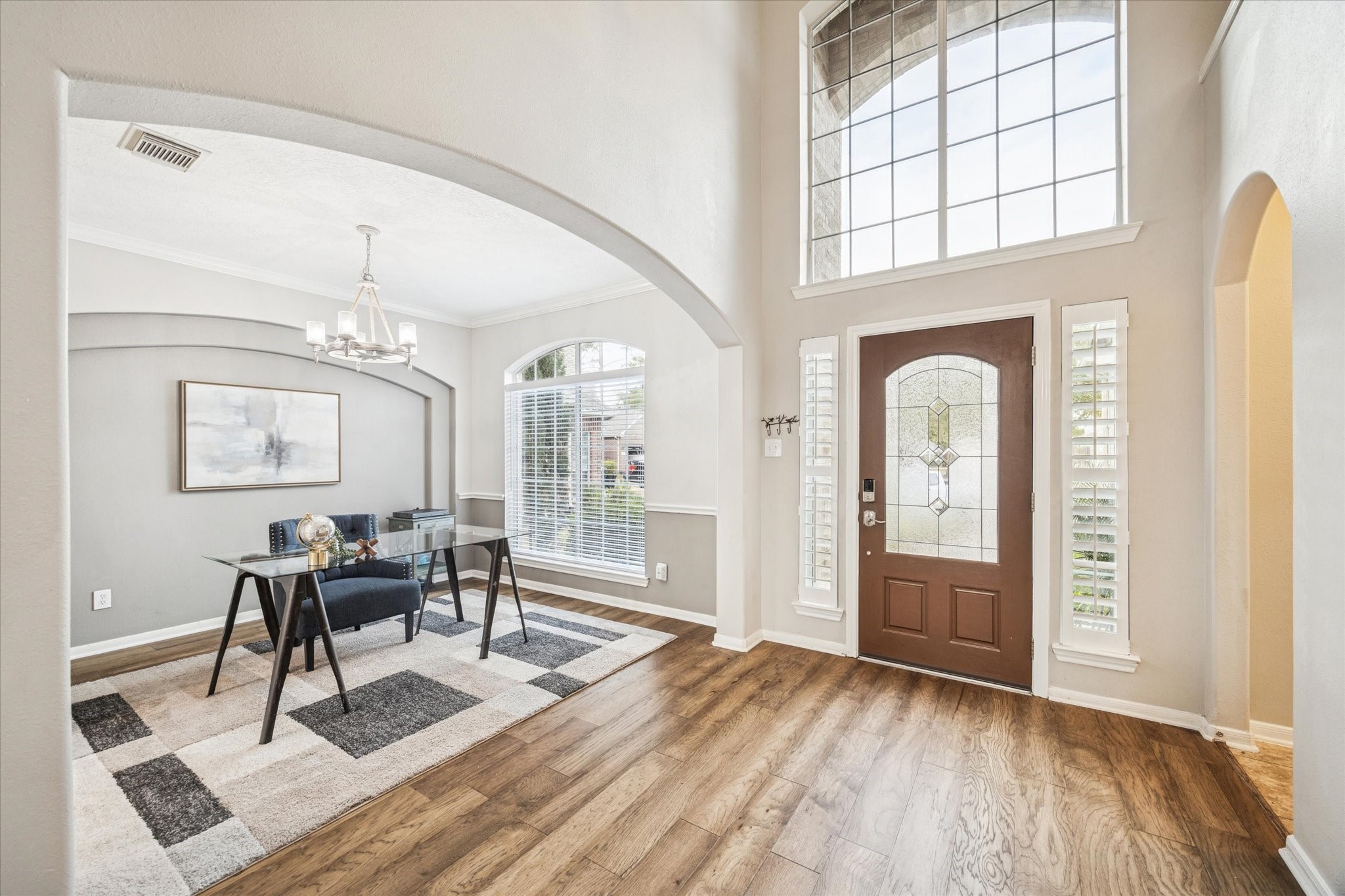 7243 Emerald Run Lane Spring, TX 77379 - Photo 7 of 35 a view of a livingroom with furniture and hardwood floor