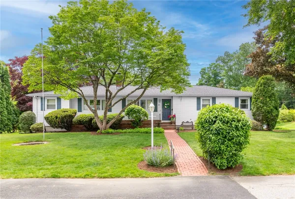 $799,900 | 80 Birchwood Way, East Greenwich, RI 02818