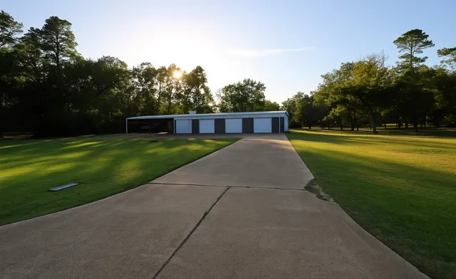 $839,000 | 11427 Brandy Lane, Houston, TX 77044