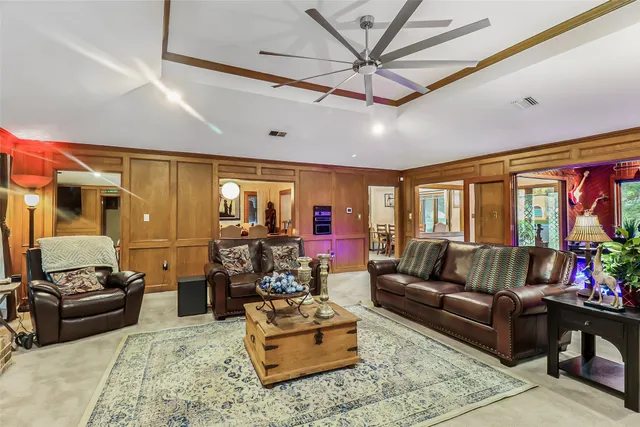 $839,000 | 11427 Brandy Lane, Houston, TX 77044