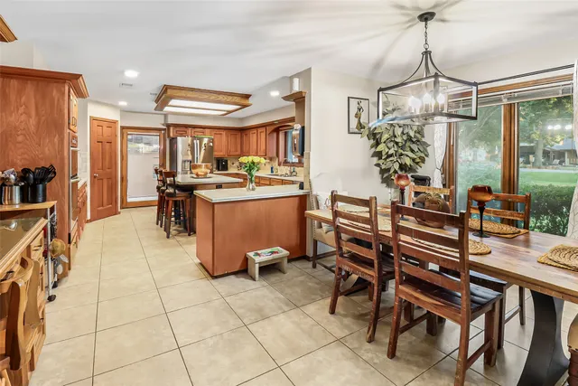 $839,000 | 11427 Brandy Lane, Houston, TX 77044