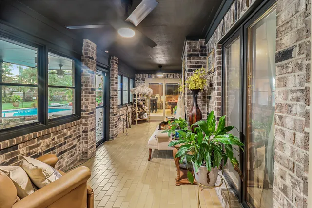 $839,000 | 11427 Brandy Lane, Houston, TX 77044