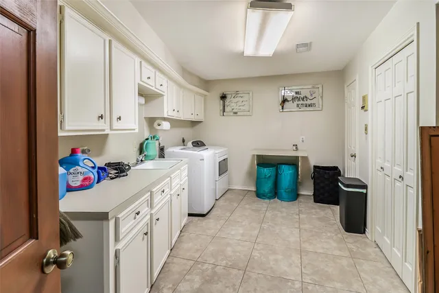 $839,000 | 11427 Brandy Lane, Houston, TX 77044