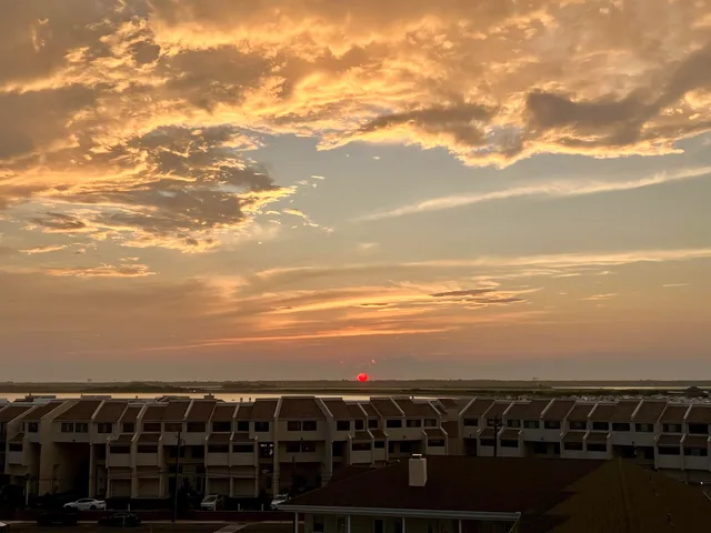 $725,000 | 111 South 16th Avenue, Unit 610, Longport, NJ 08403