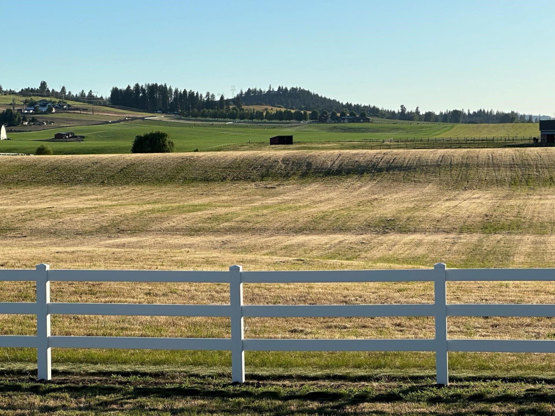 11300 North Bruce Road Spokane, WA 99217 - Photo 2 of 31