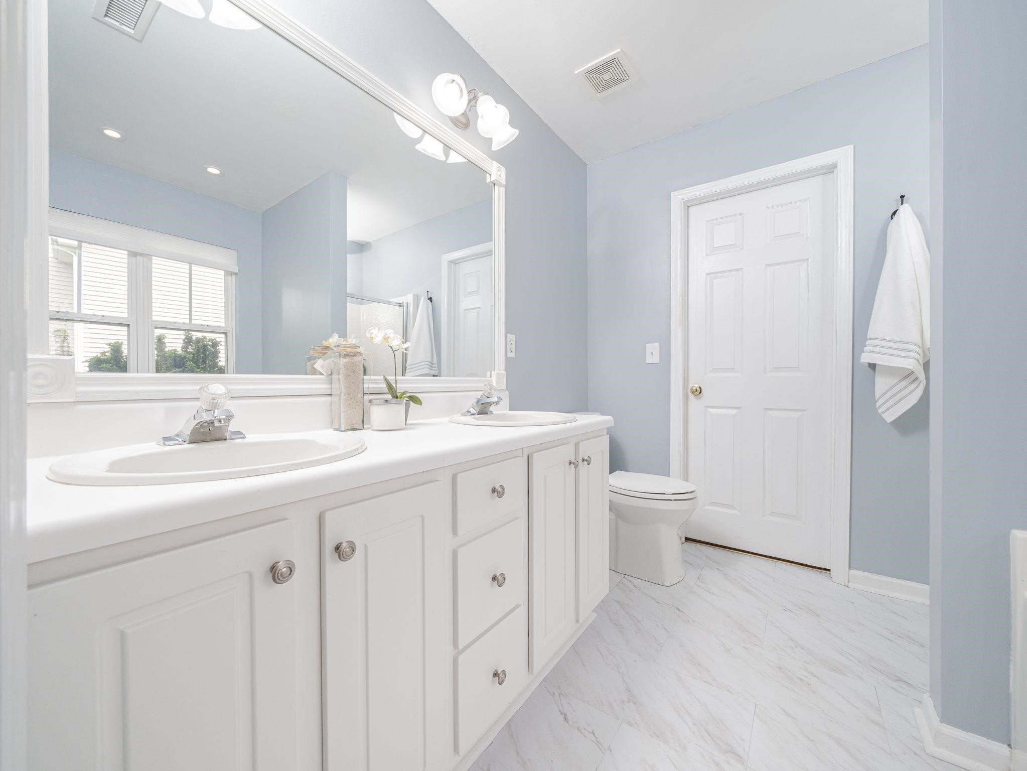 4117 Hopper Street Raleigh, NC 27616 - Photo 13 of 30 Owner's Bath