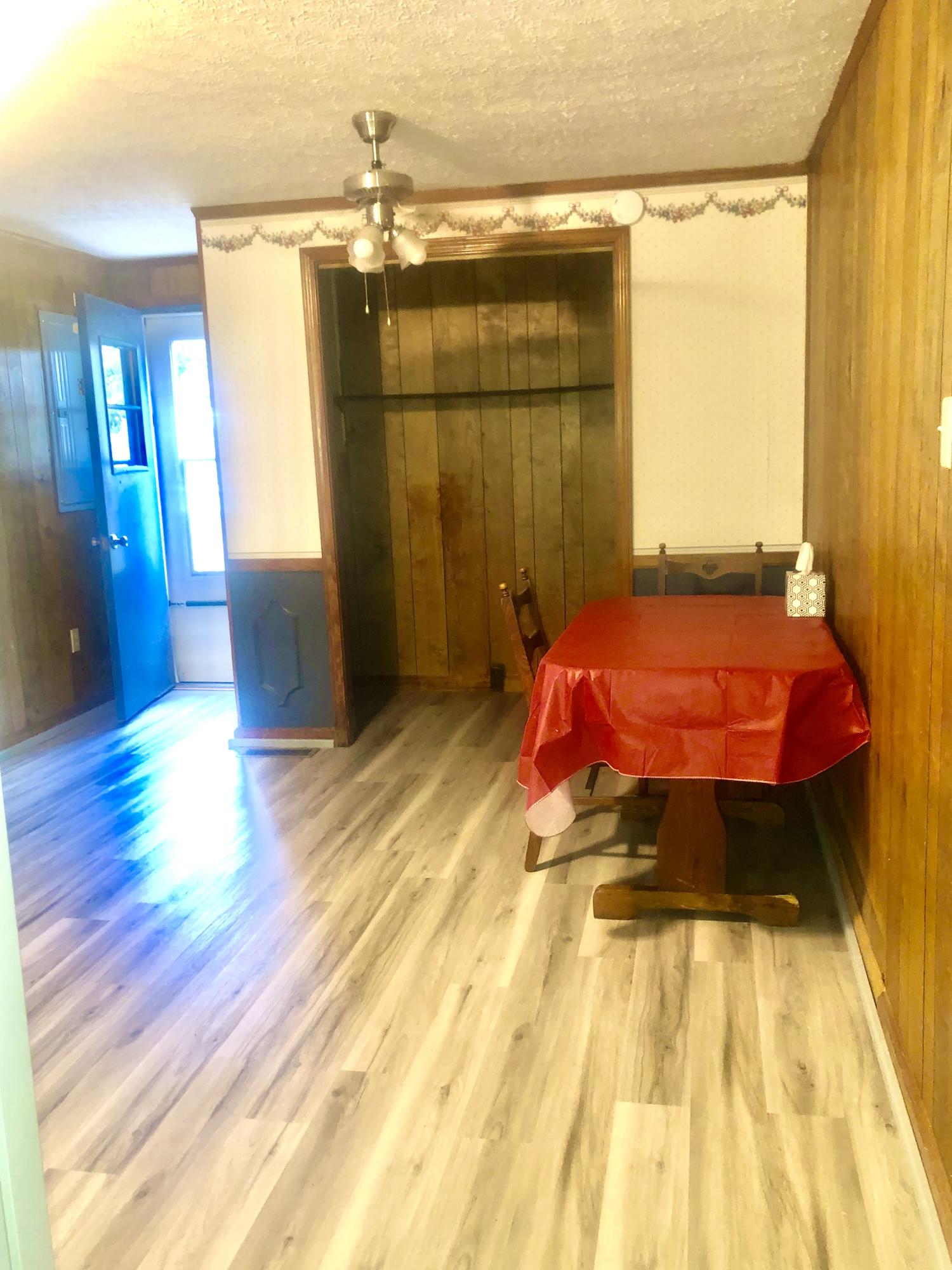 12111 Retford Road Coeburn, VA 24230 - Photo 6 of 39 CE0C0795-499B-4D83-9931-DB383D7C3EE1