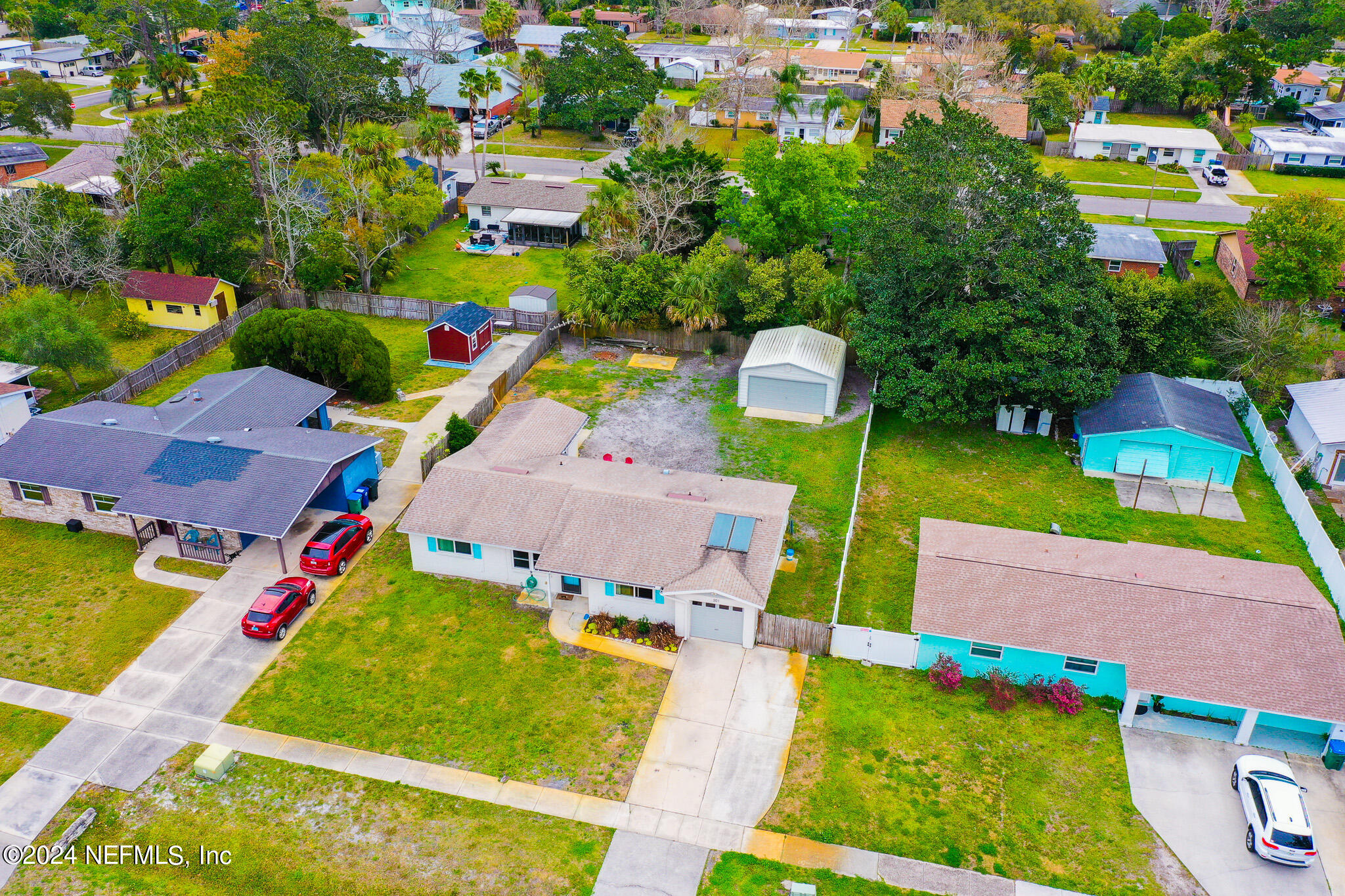 301 Penman Road Neptune Beach, FL 32266 - Photo 30 of 31 an aerial view of a pool yard swimming pool and outdoor seating