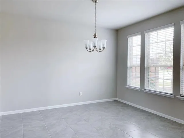 a view of empty room with window