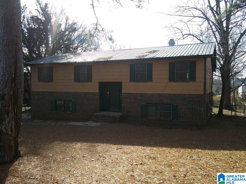 4124 Cloverdale Road Anniston, AL 36207 - Photo 4 of 29