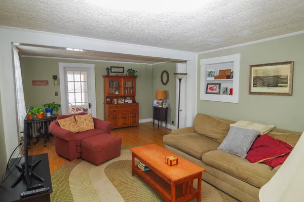 $298,000 | 61 Pleasant Street, Dexter, ME 04930