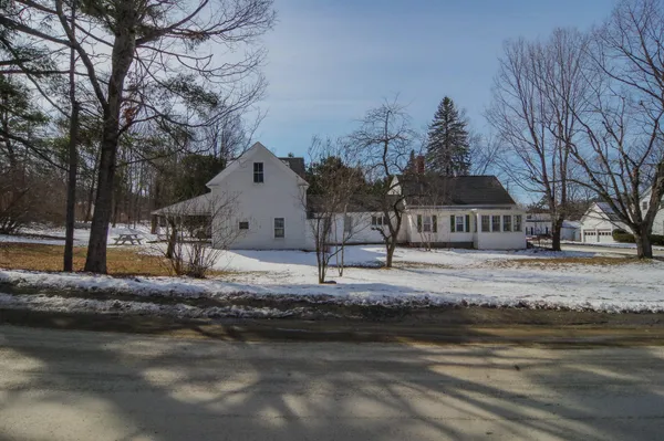 $298,000 | 61 Pleasant Street, Dexter, ME 04930