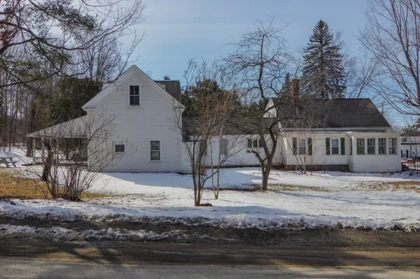 $298,000 | 61 Pleasant Street, Dexter, ME 04930