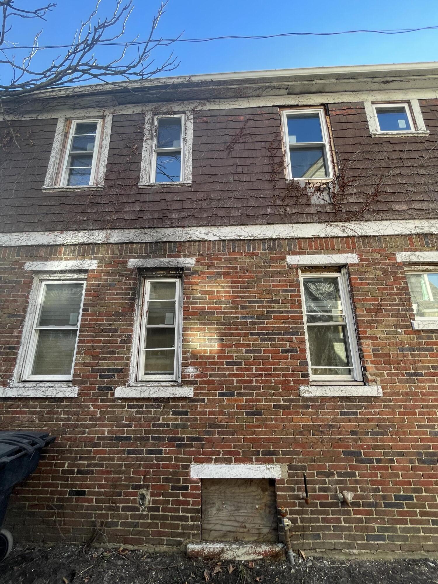 13570 Meyers Road Detroit, MI 48227 - Photo 3 of 4 IMG_0028