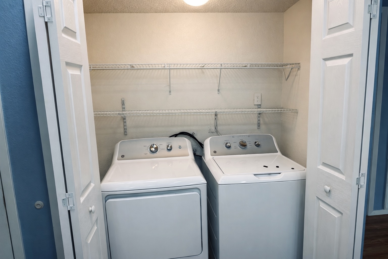 808 West 29th Street, Unit 206 Austin, TX 78705 - Photo 17 of 17 a utility room with dryer and washer