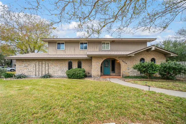 $359,000 | 5049 Moultrie Drive, Corpus Christi, TX 78413