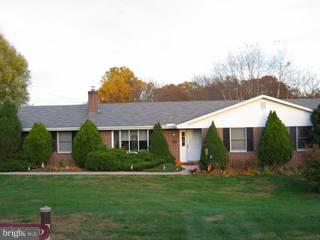 234 Woodcrest Road West Grove, PA 19390 - Photo 1 of 5 Gallery Image 1