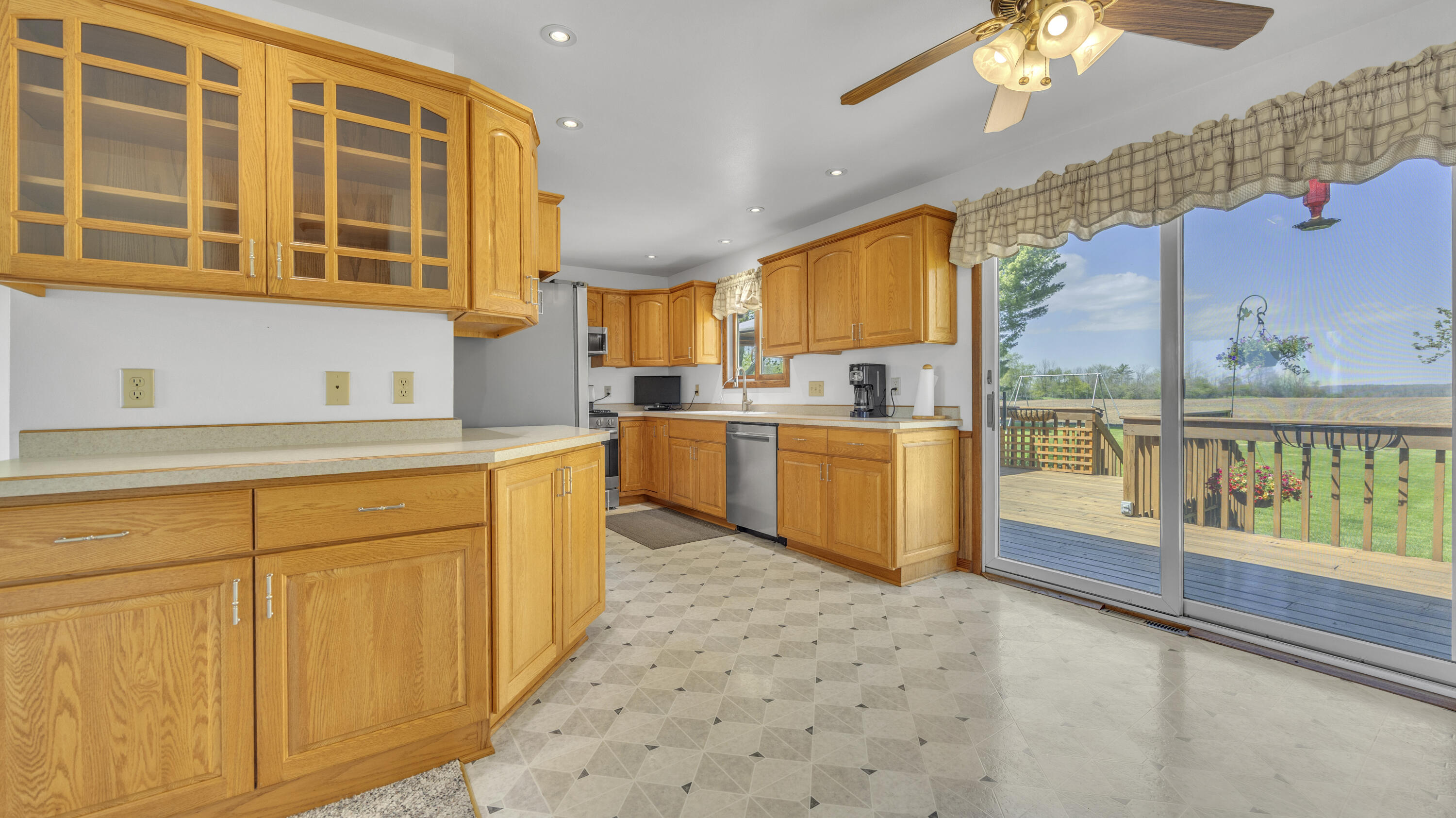 W2184 Rowe Road Herman, WI 53083 - Photo 8 of 40 Kitchen 1