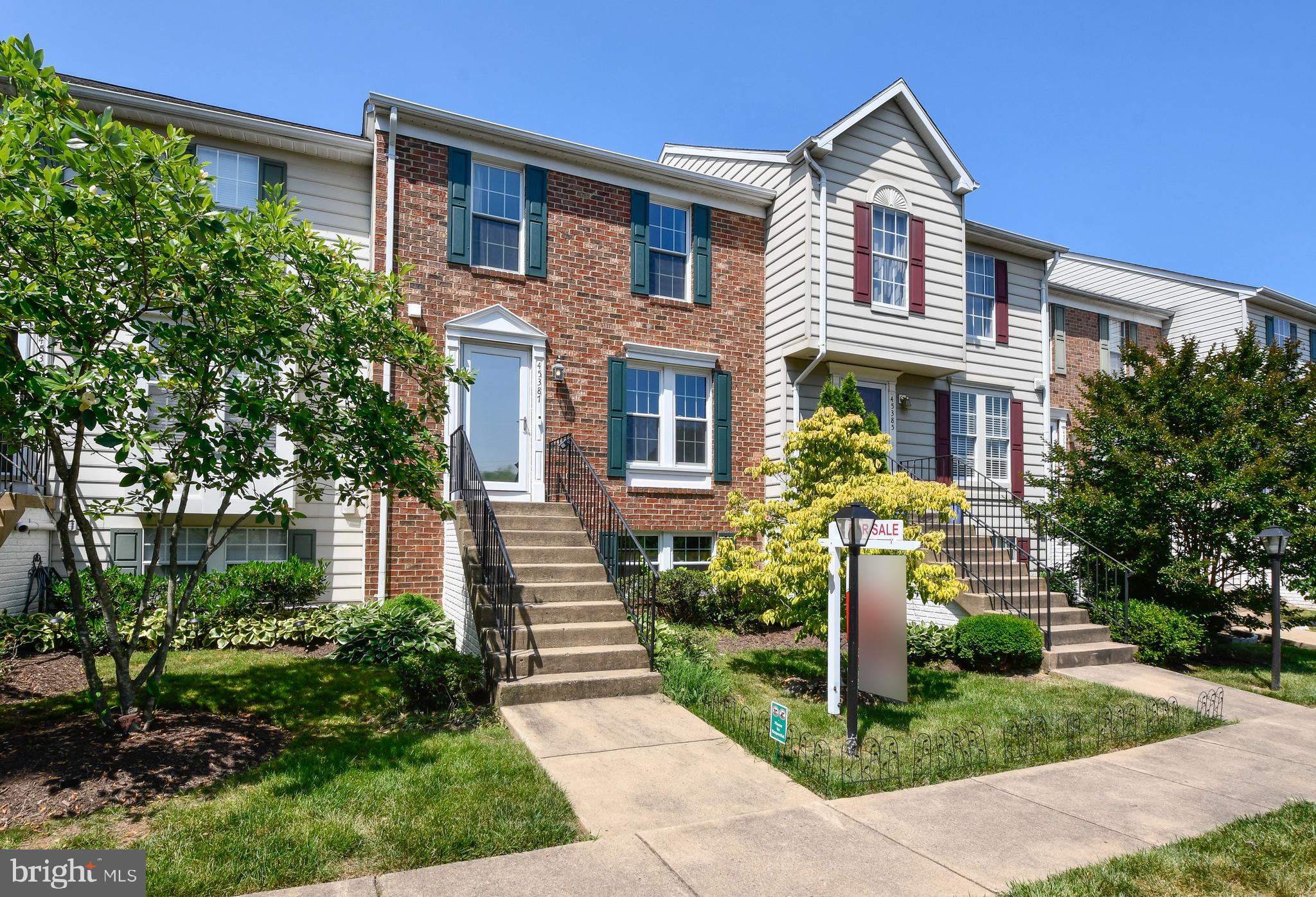 45387 Gable Square Sterling, VA 20164 - Photo 3 of 34