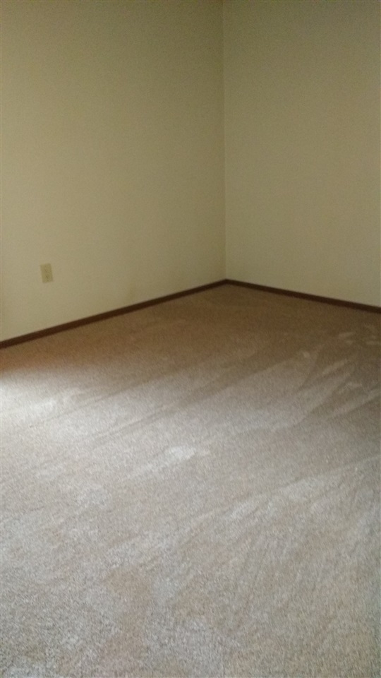 5786 South Crawford Road Mount Pleasant, MI 48858 - Photo 14 of 19 1812251-15.JPG