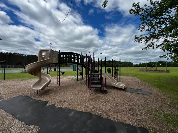 $149,900 | 62 & 63 Pathfinder Village, Hinckley, MN 55037