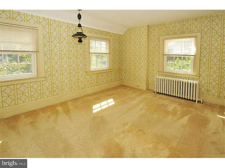 1056 Huntingdon Road Abington, PA 19001 - Photo 15 of 25 Bedroom