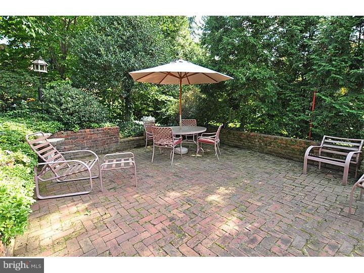 1056 Huntingdon Road Abington, PA 19001 - Photo 18 of 25 Patio