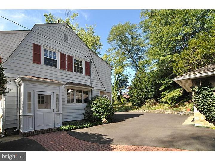 1056 Huntingdon Road Abington, PA 19001 - Photo 21 of 25 Exterior Side