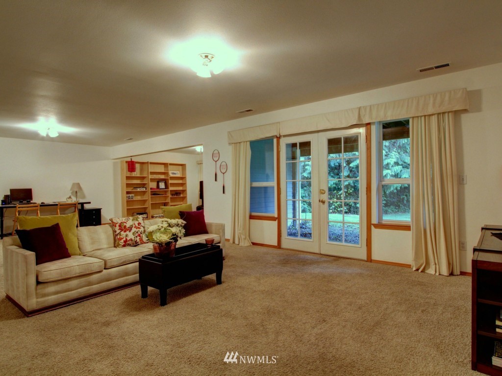 30406 Southeast Issaquah-Fall City Road Fall City, WA 98024 - Photo 11 of 15 Gallery Image 11