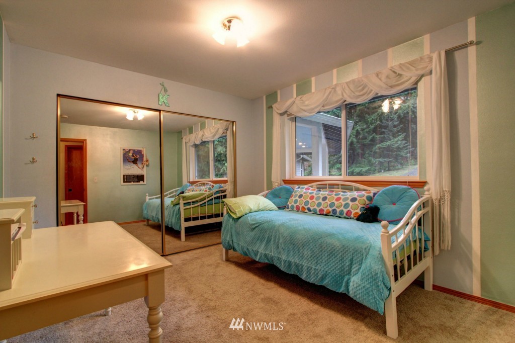 30406 Southeast Issaquah-Fall City Road Fall City, WA 98024 - Photo 10 of 15 Gallery Image 10