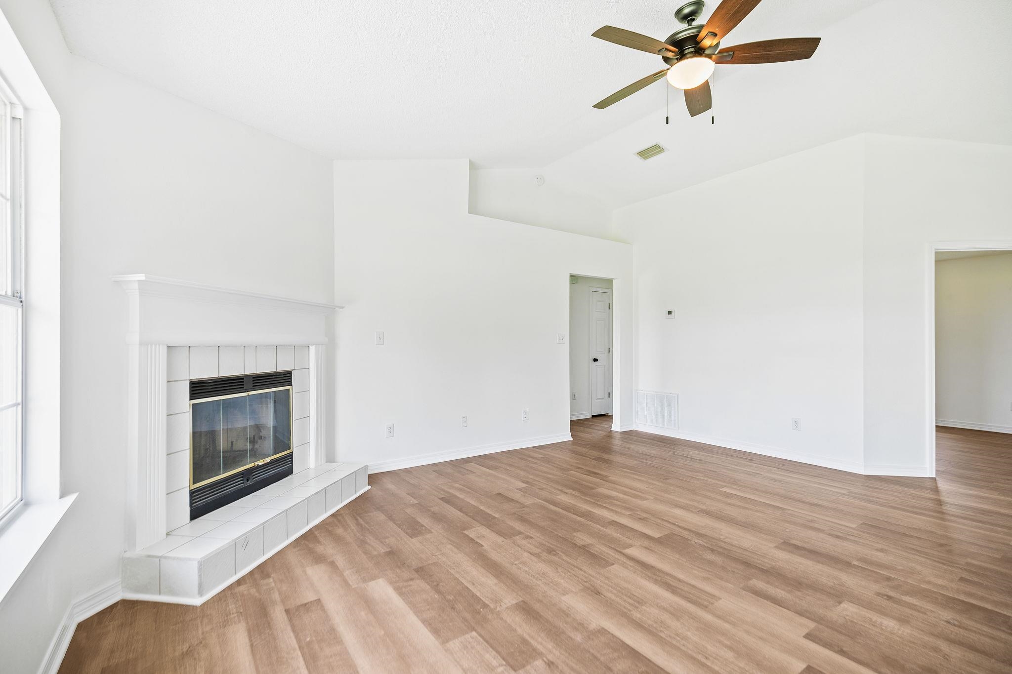 23676 Sparrows Point Daphne, AL 36526 - Photo 15 of 56 Living Room