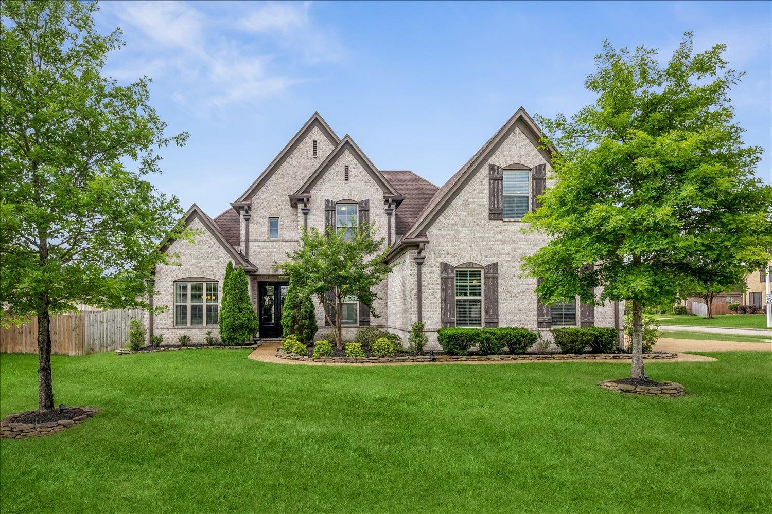 263 Estanaula Road Collierville, TN 38017 - Photo 2 of 34