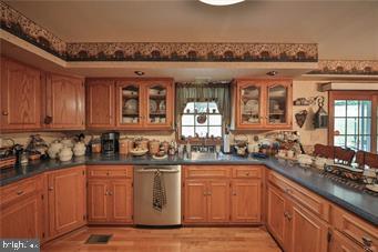 823 Copella Road Bath, PA 18014 - Photo 13 of 49