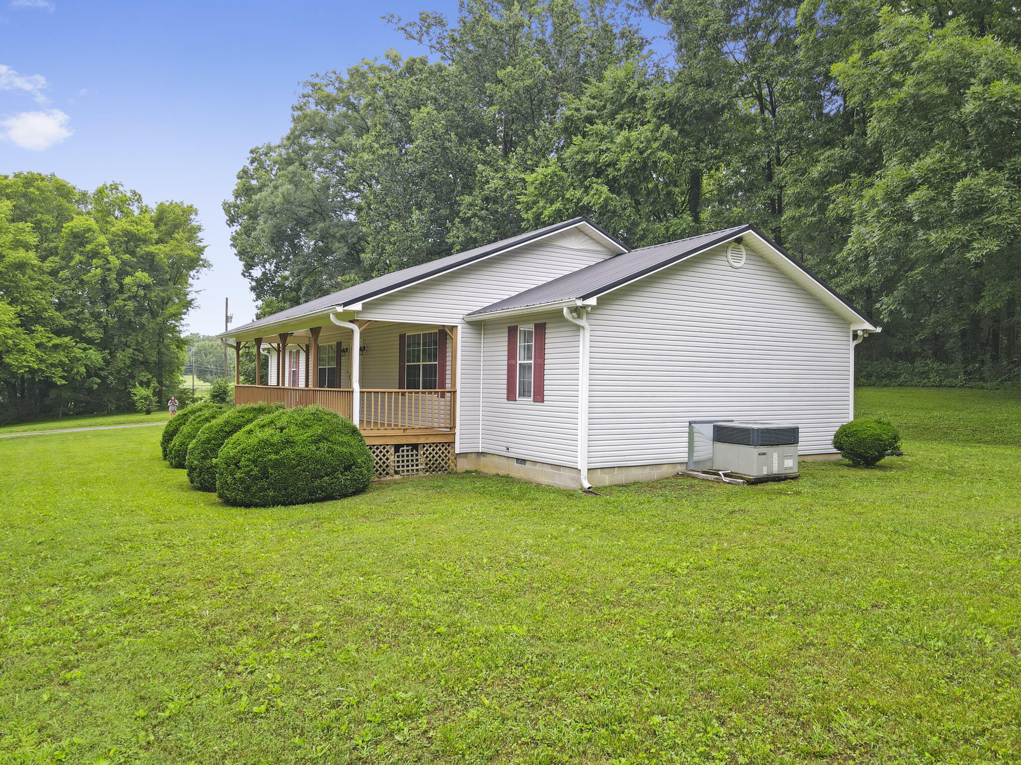 1463 Red Hill Valley Road Southeast Cleveland, TN 37323 - Photo 34 of 35 9-web-or-mls-4886FE65-493E-43CD-A071-3DC