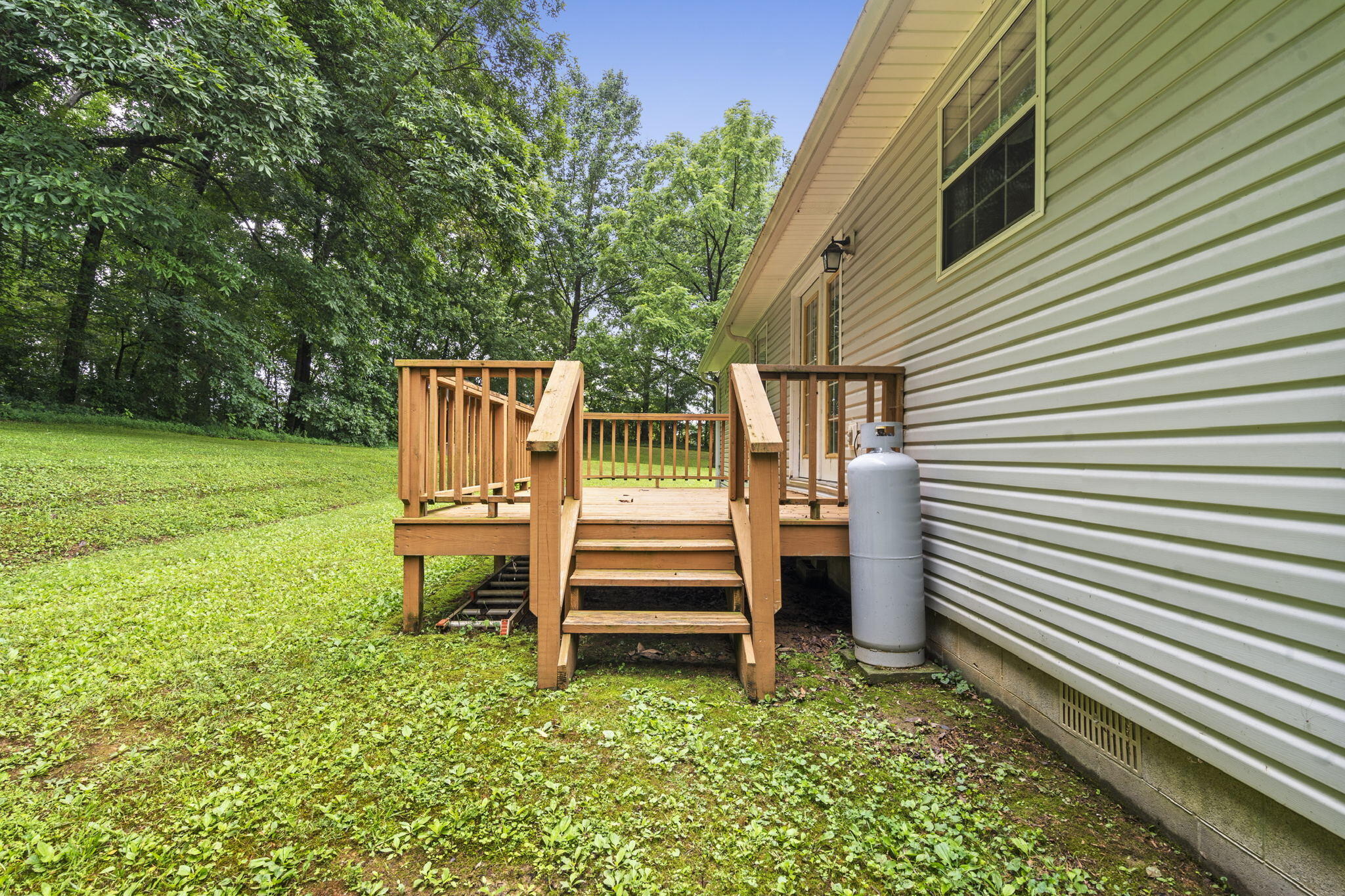 1463 Red Hill Valley Road Southeast Cleveland, TN 37323 - Photo 8 of 35 7-web-or-mls-2091D780-32A8-4333-803A-51F