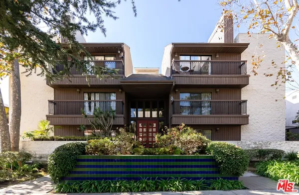 $799,000 | 848 Lincoln Boulevard, Unit N, Santa Monica, CA 90403