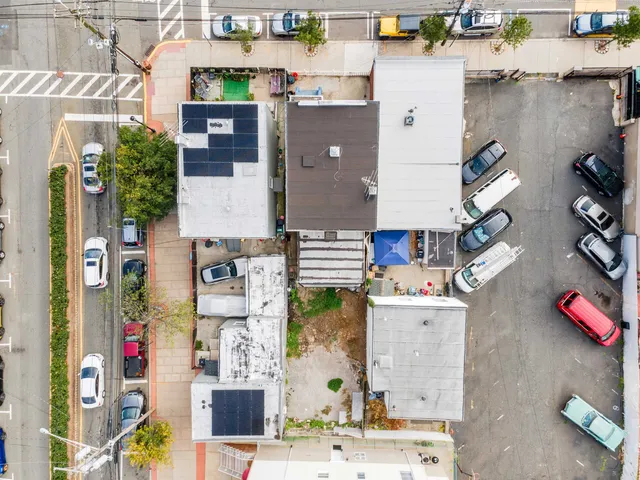 $500,000 | 702 8th Street, Union City, NJ 07087