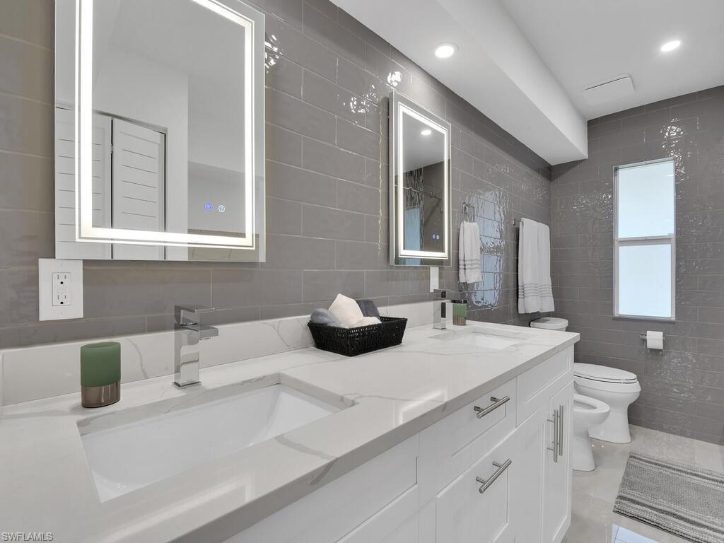 261 Memory Lane, Unit 2702 Naples, FL 34112 - Photo 16 of 28 Gallery Image 16