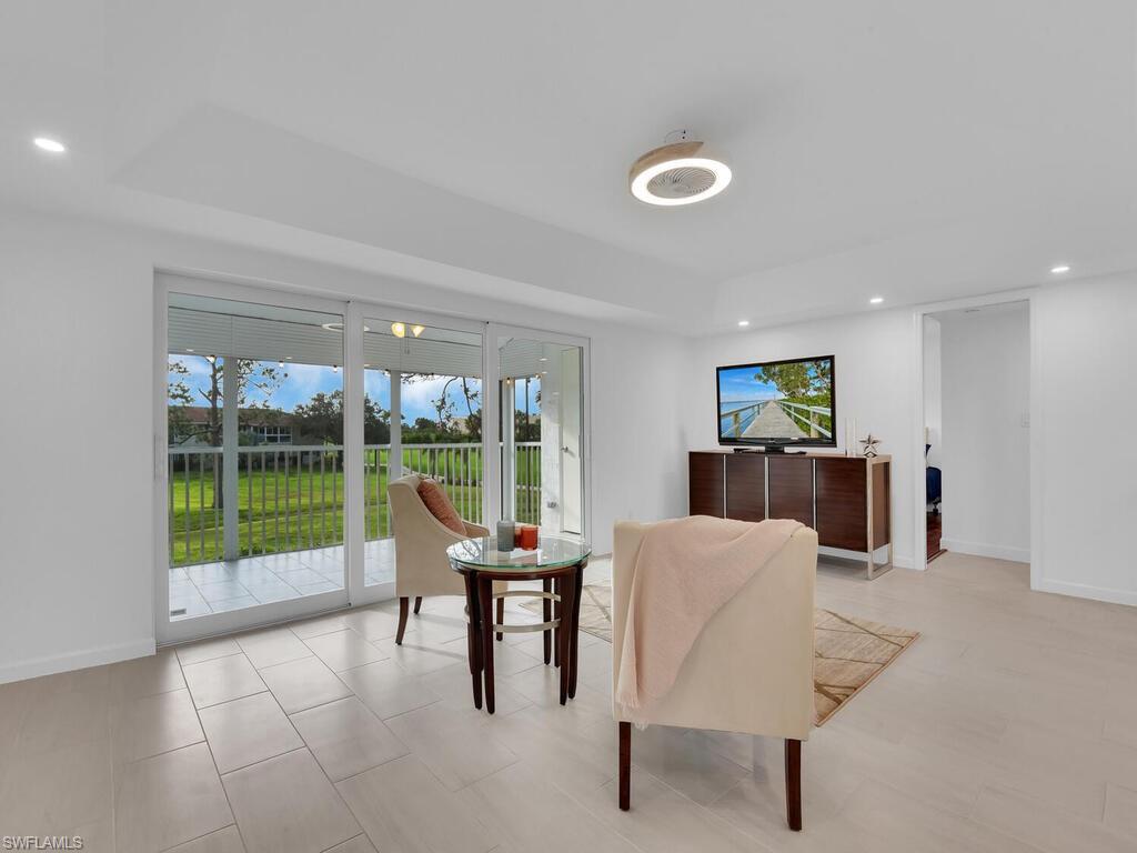 261 Memory Lane, Unit 2702 Naples, FL 34112 - Photo 5 of 28 Gallery Image 5