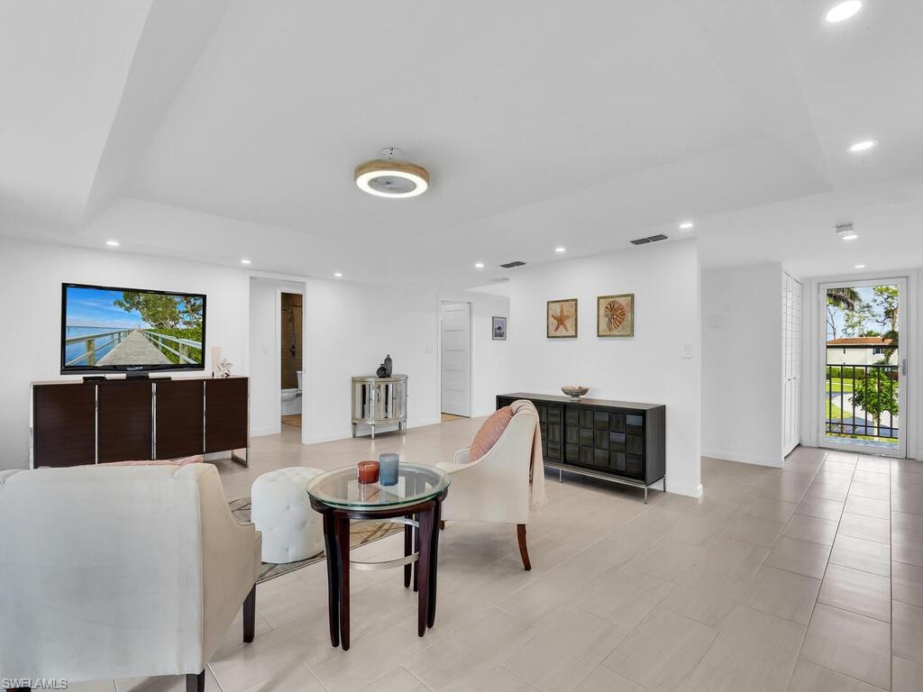 261 Memory Lane, Unit 2702 Naples, FL 34112 - Photo 6 of 28 Gallery Image 6