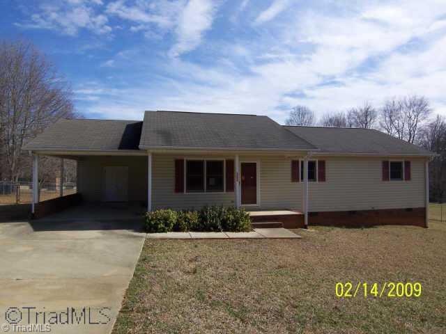 1722 William Fowler Road King, NC 27021 - Photo 1 of 7 Exterior Front. front of house