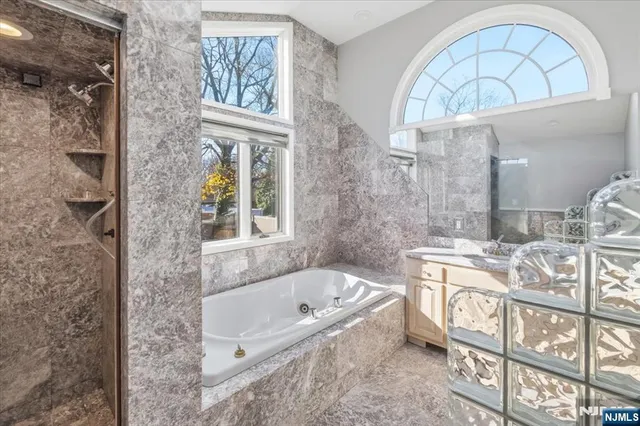 $959,000 | 72 Hemlock Drive, Paramus, NJ 07652