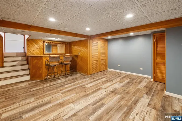 $959,000 | 72 Hemlock Drive, Paramus, NJ 07652