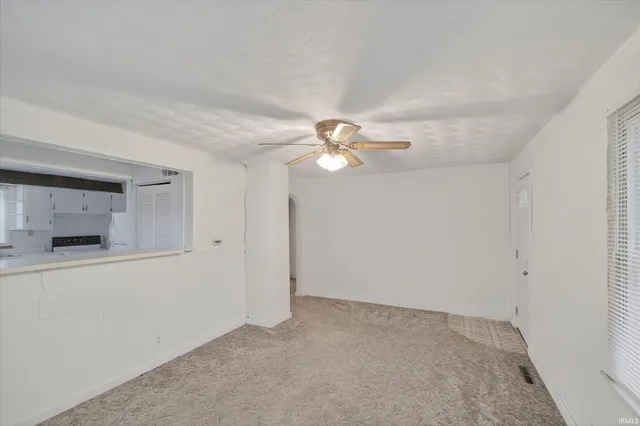 $69,900 | 107 North Delawanda Avenue, Muncie, IN 47303