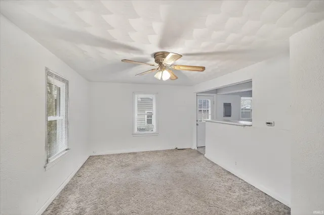 $69,900 | 107 North Delawanda Avenue, Muncie, IN 47303