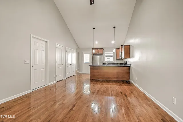 $249,900 | 527 Redstone Drive, Unit 6, Bristol, TN 37620